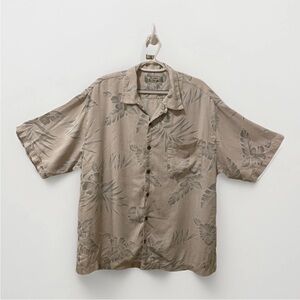 Tommy Bahama Men’s Hawaiian Silk Button Down Shirt Size Large Hibiscus & Leaves